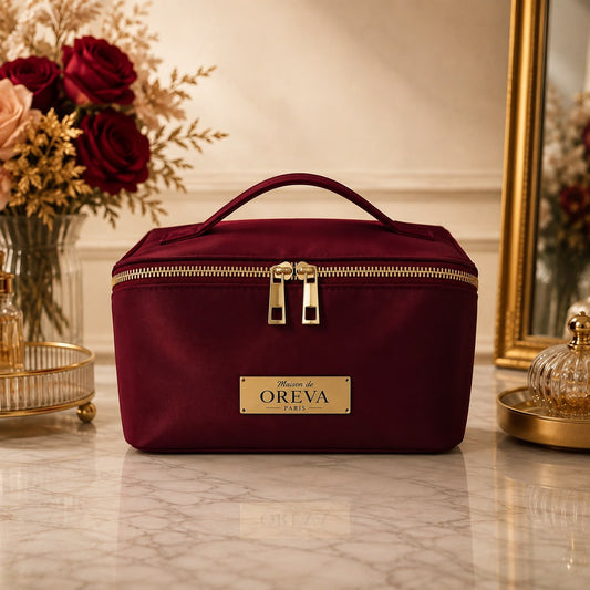 Suya Dayanıklı Kozmetik ve Makyaj Çantası – Maison de OREVA, Bordo / Gold